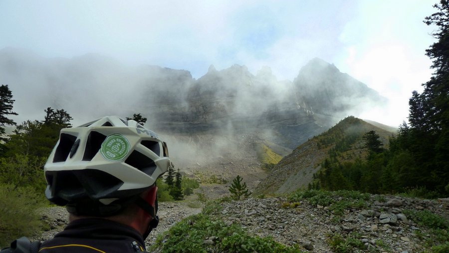 Apparition du soleil : Et du paysage... cela aurait été dommage de ne voir que la brume!