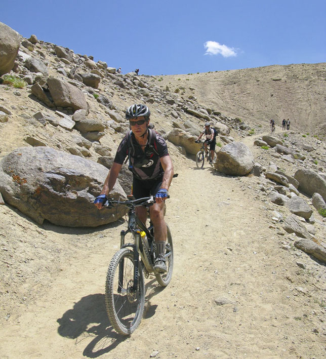 circuit du Sham jour 1 : Descente du Lhalung la