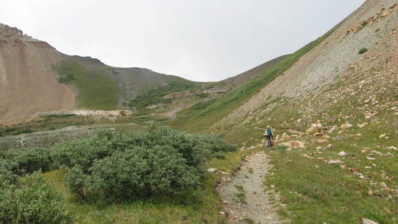 CT J1 : bien tracé à la descente aussi : un sentier bien à VTT est aussi bien à pieds !