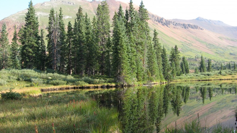 CT J2 : reflets sur notre lac de bivouac