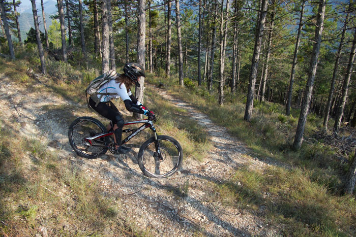 #6 Belle descente : une des nombreuses épingles... Belle descente : une des nombreuses épingles...