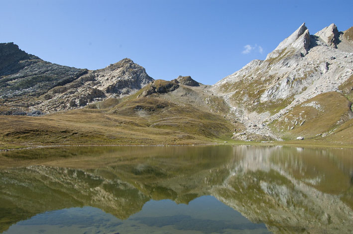 #17 Tête N des Fours : Lac et col de Mya Tête N des Fours : Lac et col de Mya