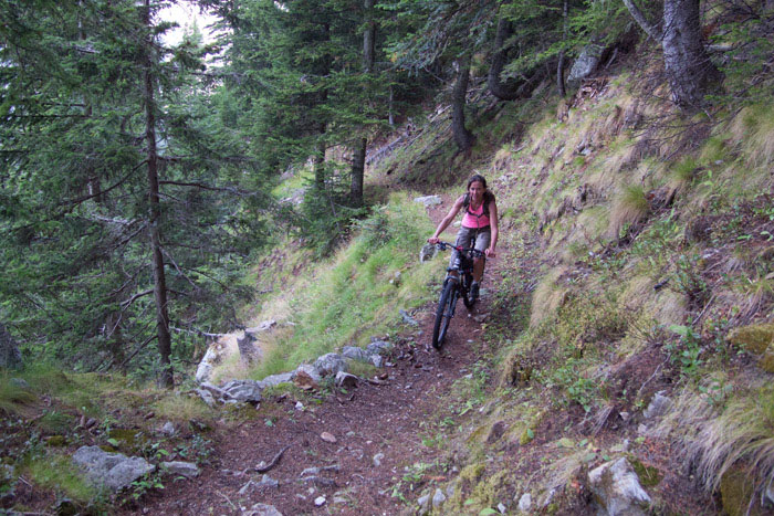 #9 Montée vers la Marre : très beau sentier ! Montée vers la Marre : très beau sentier !