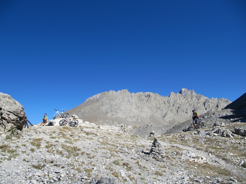 Pointe D'Aval : Pas de la Couletta, objectif en vue (les petites plaques de neige)