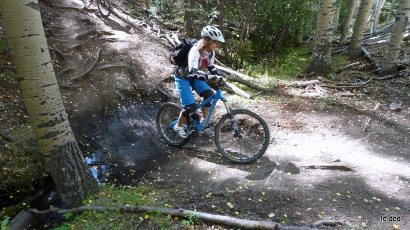 #4 Rainbow trail : Pat dans un des nombreux passages de talweg (avec les relances qui vont bien) ... Rainbow trail : Pat dans un des nombreux passages de talweg (avec les relances qui vont bien) ...