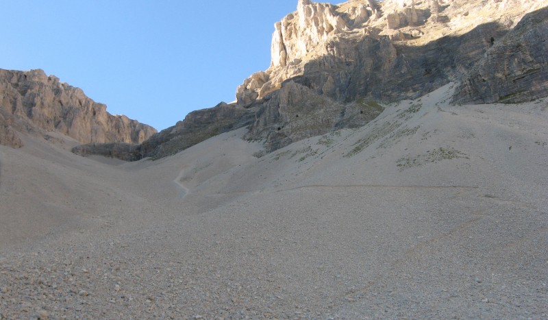 La Combe : vue du bas...