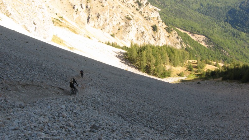 #15 Combe de Mai : Plus "sweet" dans le bas Combe de Mai : Plus "sweet" dans le bas