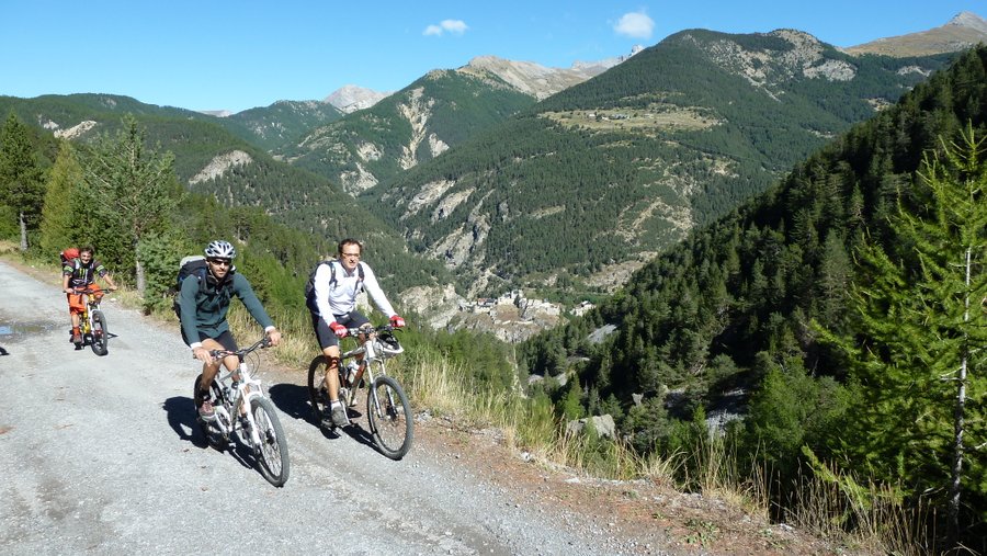 Causerie sur piste : On sort de la forêt avec de la vue et la top météo... Prometteur!