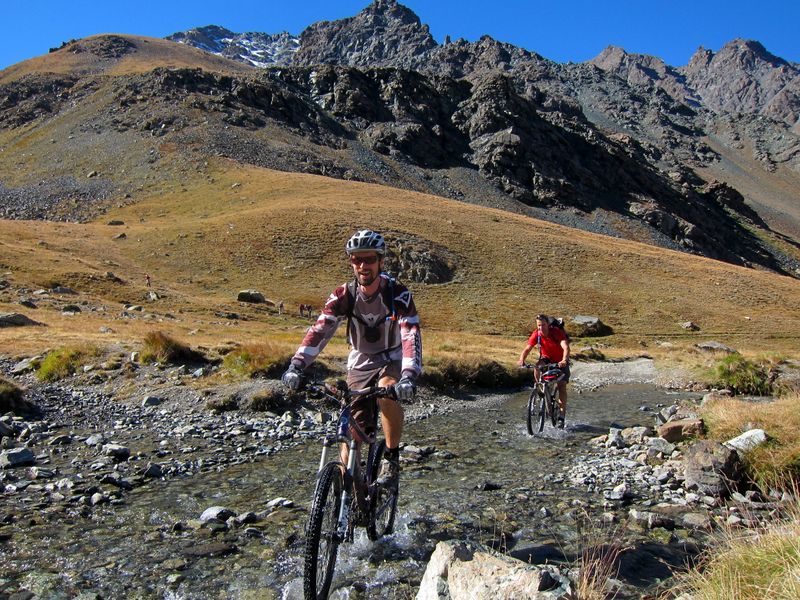 Passage à gué : De la flotte venant du lac de la Blanche pour s'amuser un peu