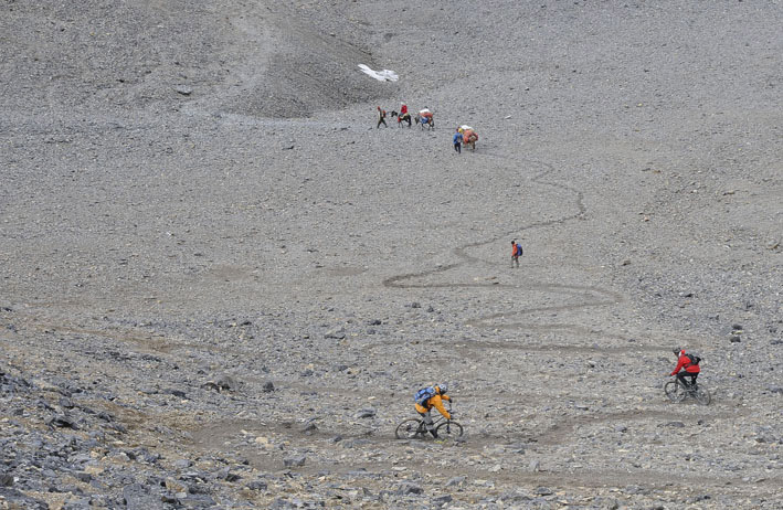 Parang La : 12ème étape : Descente du Parang La. On est encore dans la partie assez facile