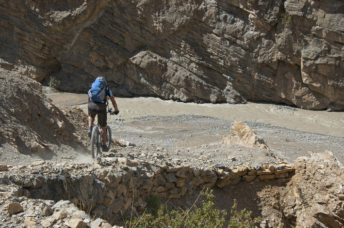 Spiti : 13ème étape : Entre Dumla et le pont sur la Sumpa Lungta.