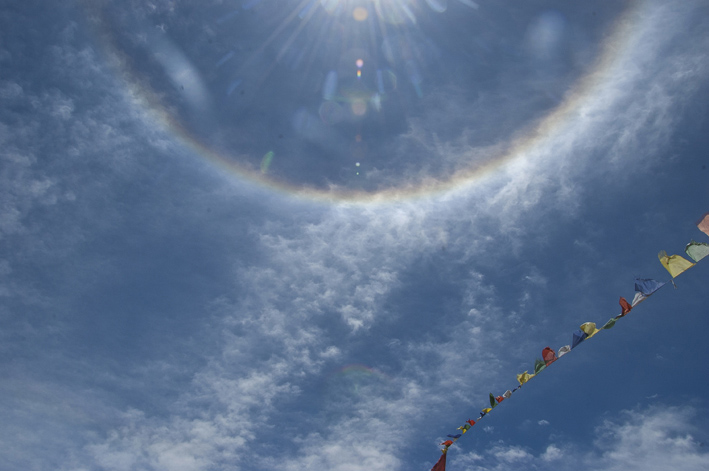 Spiti : Puis la gloire, pas la nôtre mais celle qui s'est dessinée dans le ciel quelques jours plus tard alors que nous rentrions vers New delhi.