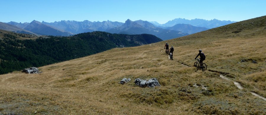 #7 Vue panoramique sur le sud : Du caviar je vous dis ce balcon Vue panoramique sur le sud : Du caviar je vous dis ce balcon