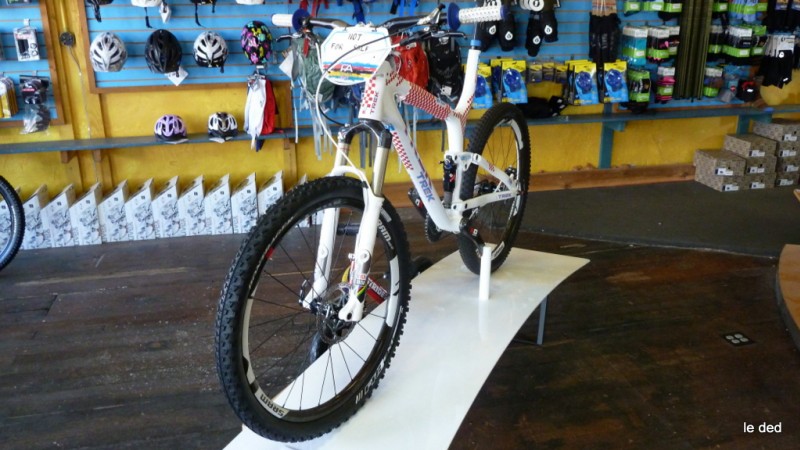 #7 Trek no for sale : 10.000 $ quand même, sinon ;( Trek no for sale : 10.000 $ quand même, sinon ;(