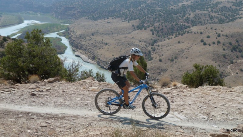 Kokopelli trail : Pat, bien à l'aise sur ce sentier de Loma