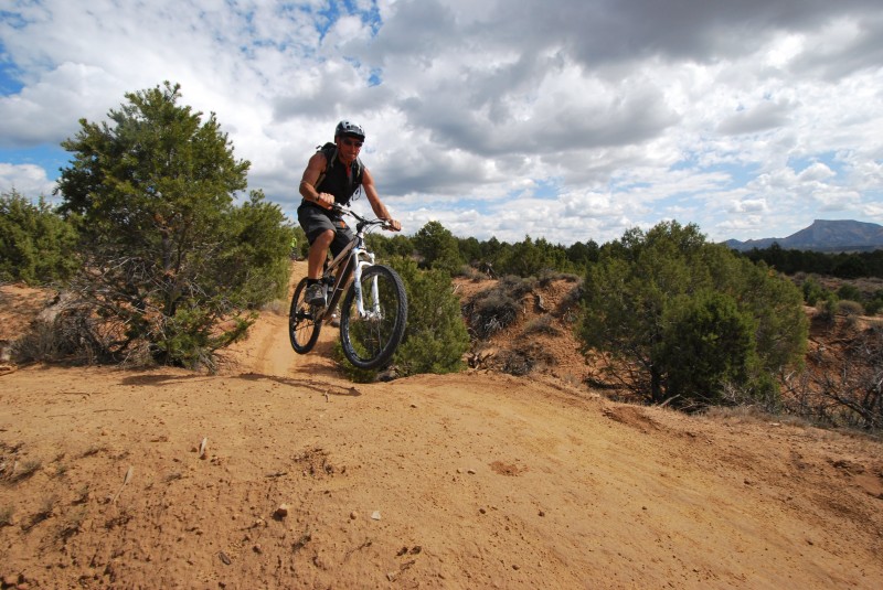 #17 Gilles : Non non ce n Gilles : Non non ce n'est pas une piste de BMX et pourtant ...