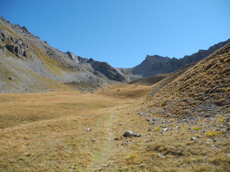 Rissace : le col est tout au fond.