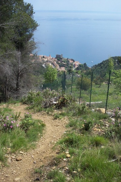 #18 Roquebrune village : Descente presque directe ! c Roquebrune village : Descente presque directe ! c'est le "presque" qui fait toute la différence !!!