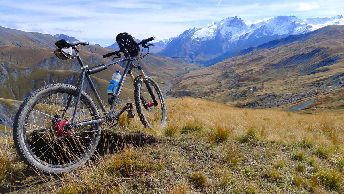 De la crête de Rachas : Mon nouveau vélo