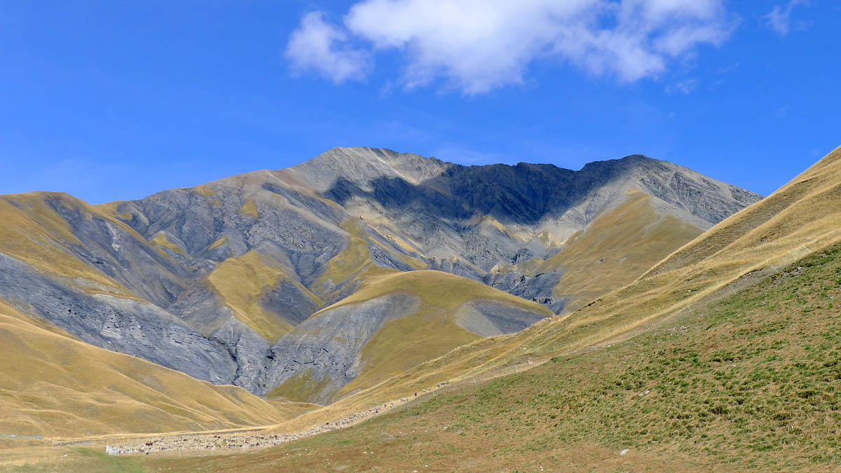 #2 le Pic du Mas de la Grave : Plus que 1000m de D+, presque que tout en poussage/portage... le Pic du Mas de la Grave : Plus que 1000m de D+, presque que tout en poussage/portage...