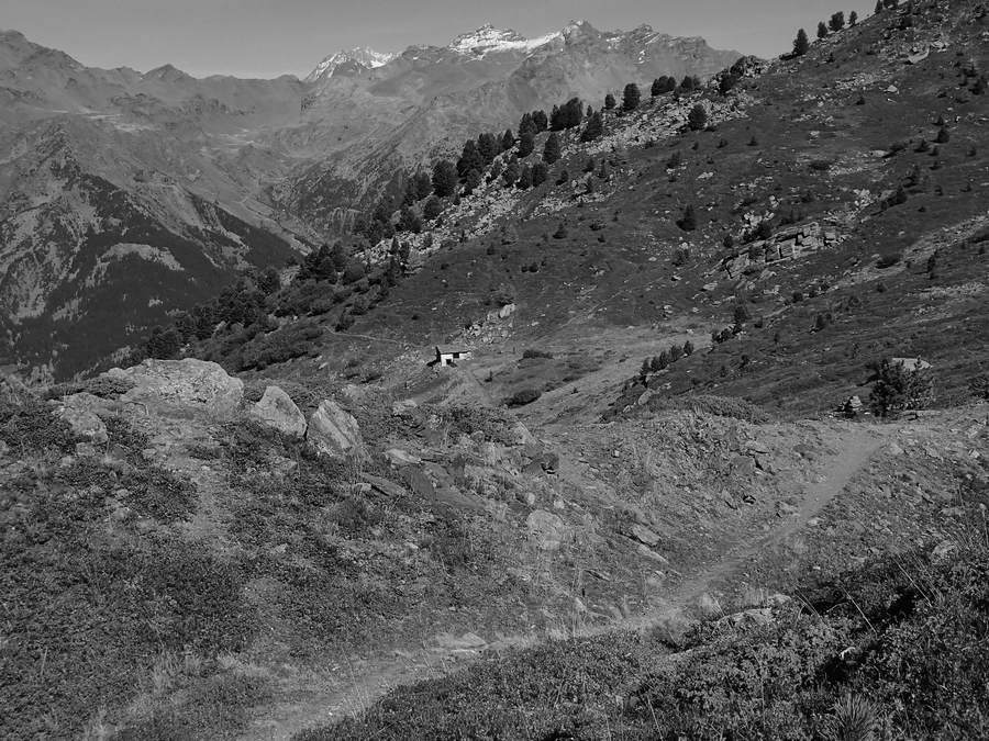 #22 Méraloup : La même, vue par un achromatopsique Méraloup : La même, vue par un achromatopsique
