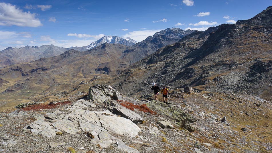 Portage vers Roche Jaille : Peclet-Poset et Cime Caron