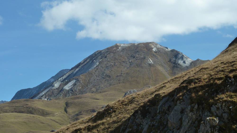 Petit Mont Blanc : sous cet angle, il a effectivement le meme profil que la face N de son grand frere