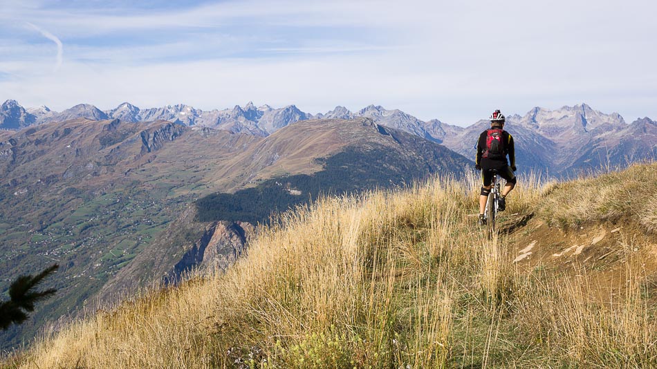 Coup d'oeil sur Belledonne : au sommet de la piste