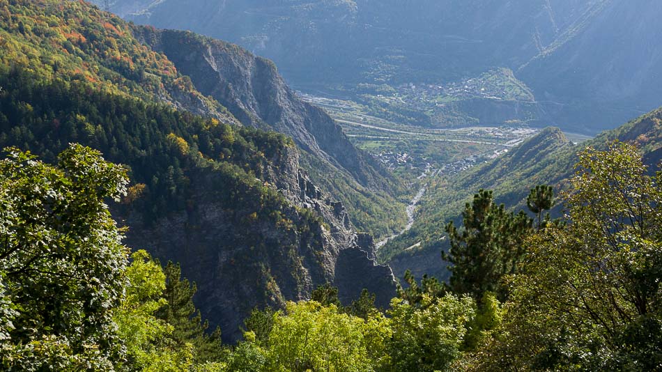 Ardoisières : Saint-Julien au fond