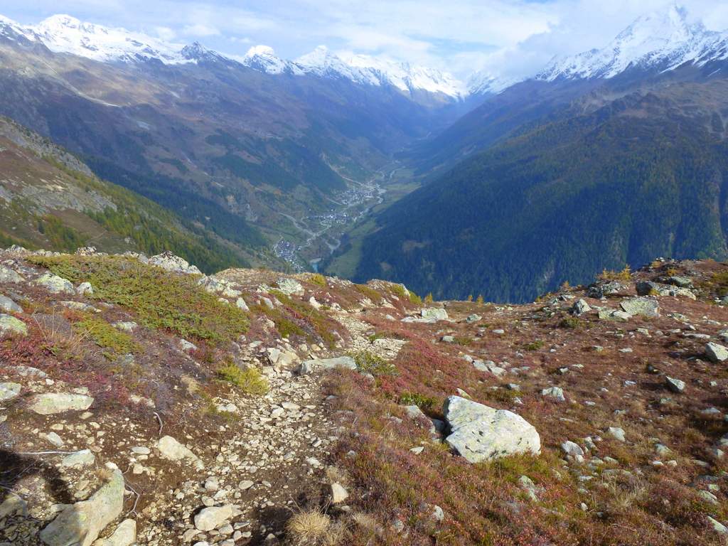 #13 Niwen : Belle vue sur le Lötschental Niwen : Belle vue sur le Lötschental