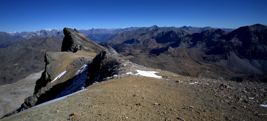 #7 Mont Thabor : perspectives côté Vanoise et col de la Vallée étroite Mont Thabor : perspectives côté Vanoise et col de la Vallée étroite