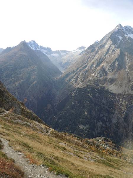 Coté sud-est : joli vallon qui ne demande qu'à être descendu (en 2013)