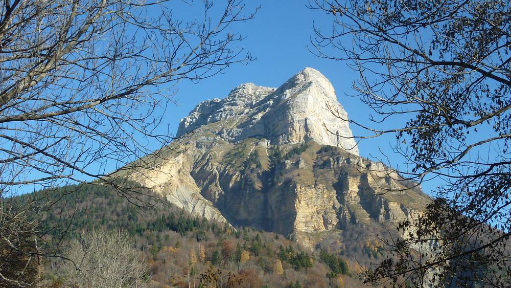 #10 Dent de Crolles : dans son ecrin vegetal Dent de Crolles : dans son ecrin vegetal