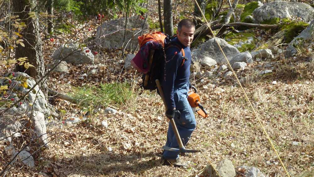 #9 Nain Bucheron : le sentiment du devoir accompli Nain Bucheron : le sentiment du devoir accompli