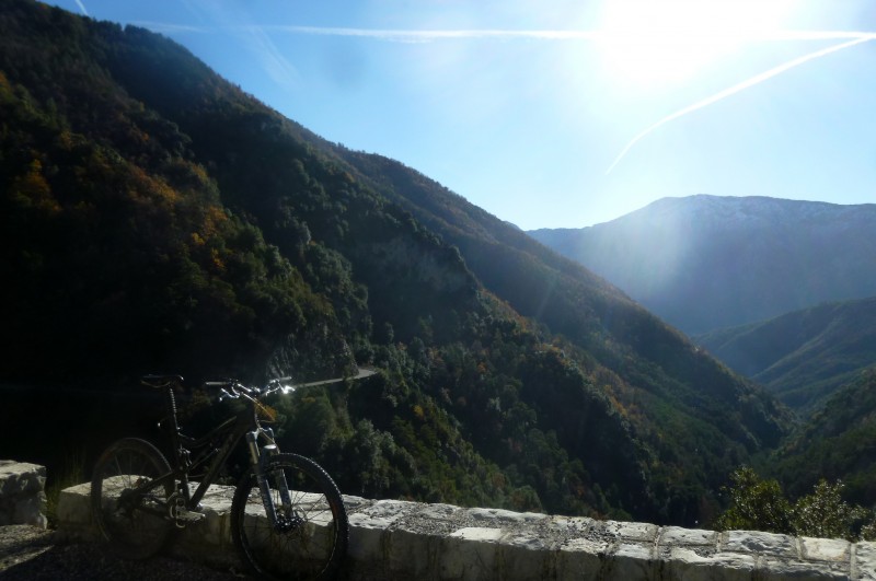#4 Sur la route : Très jolie petite route ultra tranquille Sur la route : Très jolie petite route ultra tranquille