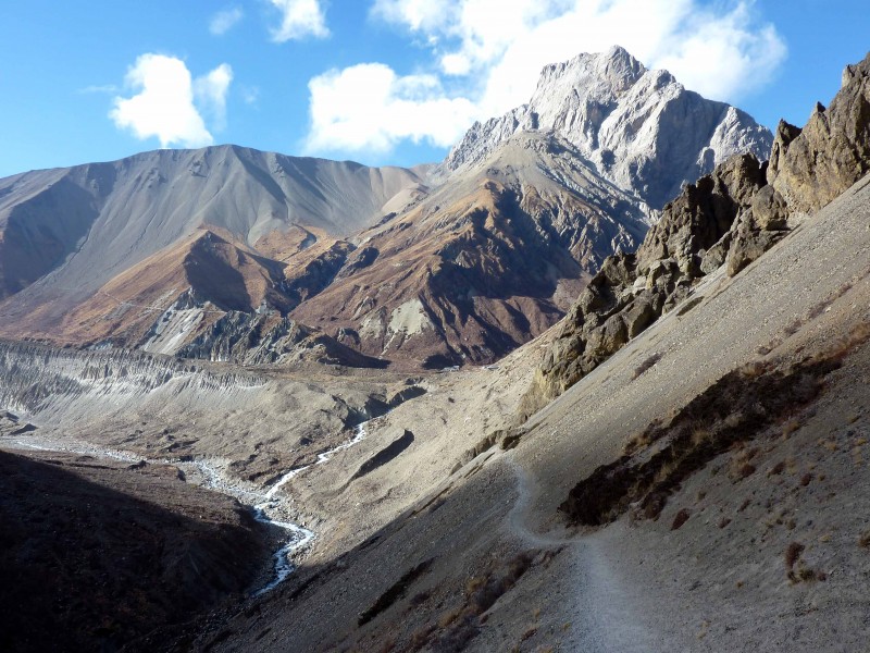 Tillicho base camp : sortie du "landslide"