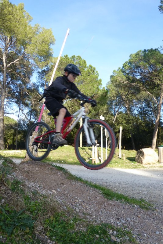 #8 Jumping Tim : Tim s Jumping Tim : Tim s'amuse bien