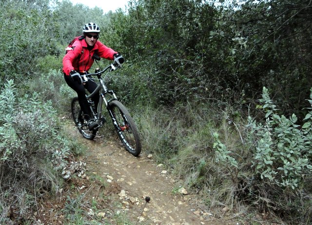 #8 Fontra : à l Fontra : à l'attaque dans la dernière descente.