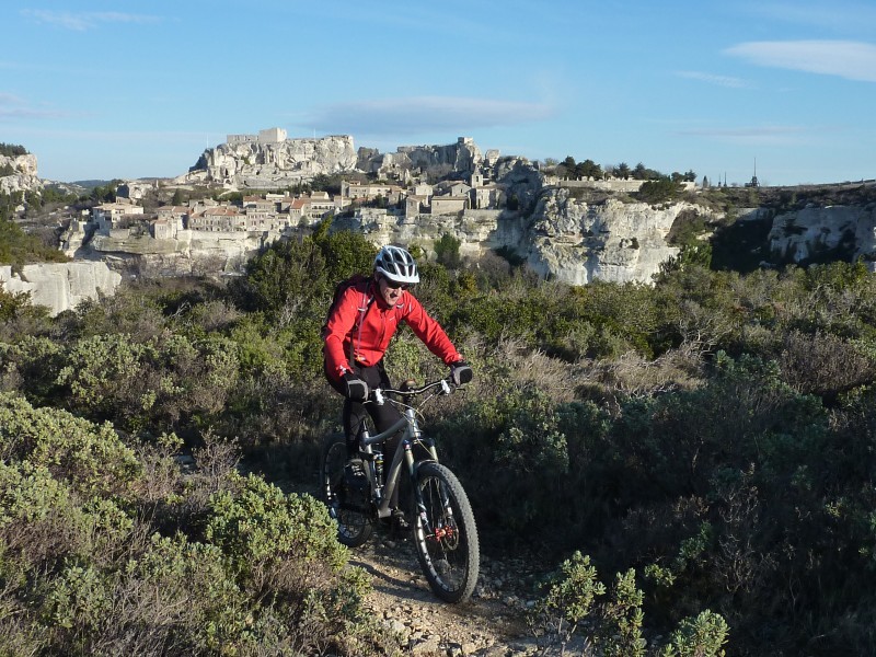#7 Vue imprenable sur les Baux : avec la lumière du soir Vue imprenable sur les Baux : avec la lumière du soir