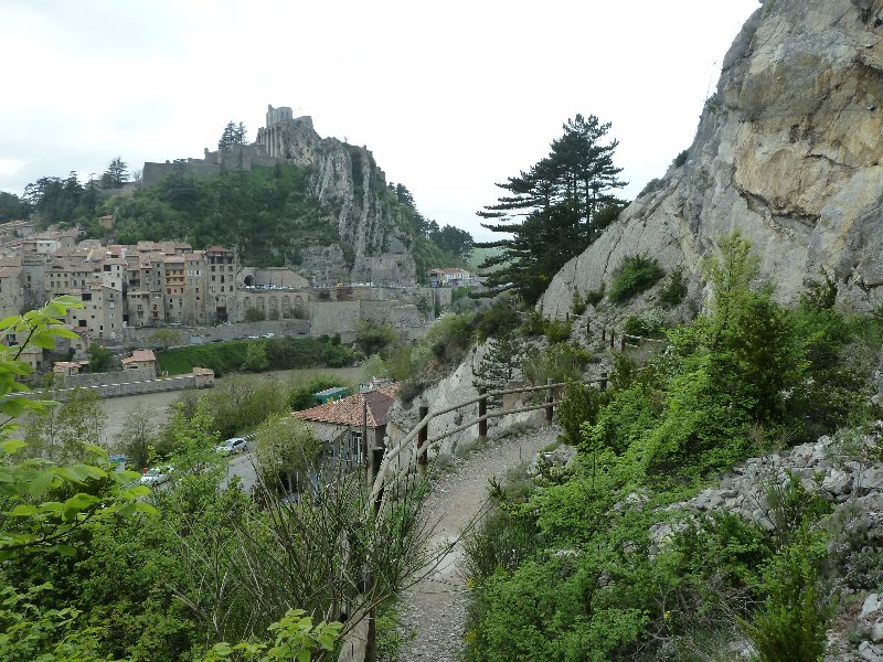 #3 Sisteron : arrivée vers le Pont de La Baume Sisteron : arrivée vers le Pont de La Baume