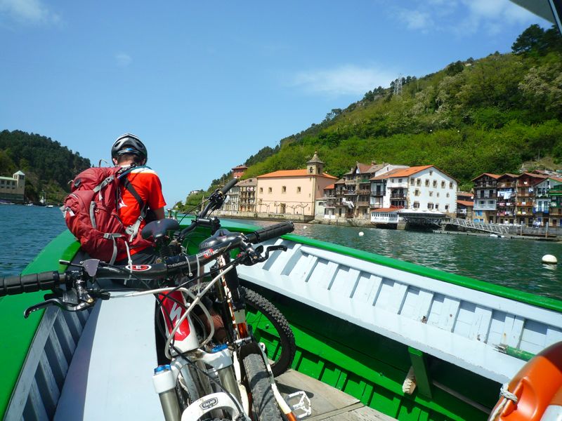 Traversée : Petit coup de barque