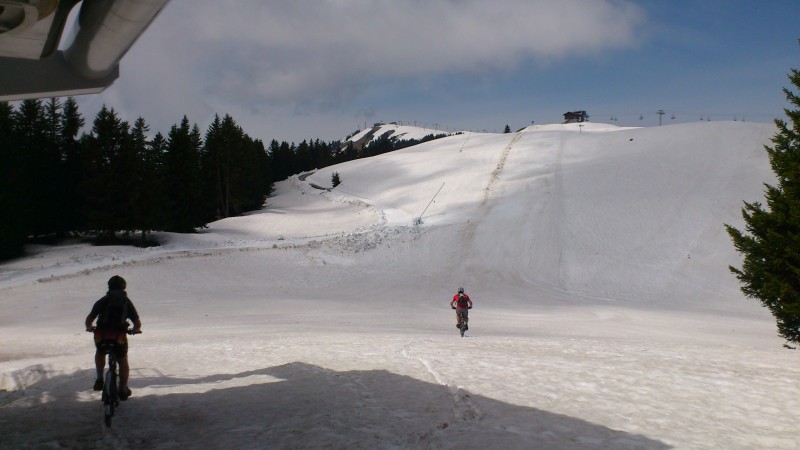 #7 Piste des Saisies : Il est ou le tire-fesses !!!! Piste des Saisies : Il est ou le tire-fesses !!!!