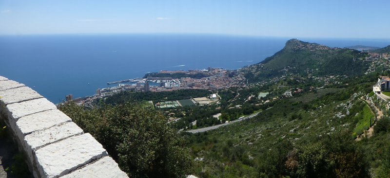 #1 Météo parfaite ! : En montant au Mont Agel, vue sur la Pté de Monaco, la tête de Chien, la méditerranée... Météo parfaite ! : En montant au Mont Agel, vue sur la Pté de Monaco, la tête de Chien, la méditerranée...