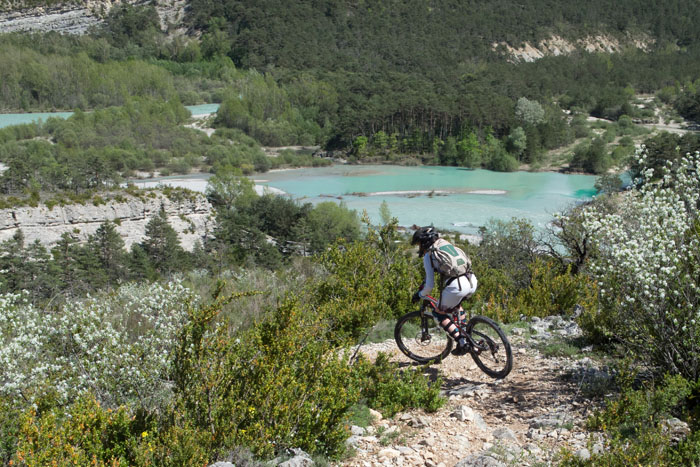 Descente de Rougon : bon du haut jusqu'en bas !