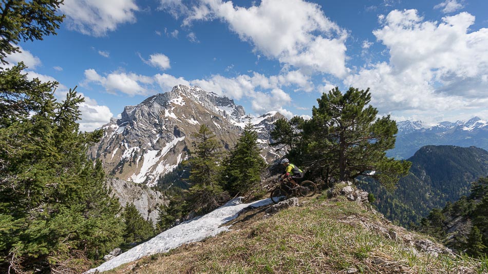 #4 Descente du Lanfonnet : un peu trop de neige pour tenter du sommet. Descente du Lanfonnet : un peu trop de neige pour tenter du sommet.