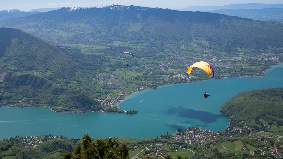 #1 La journée pour les parapentes : face à Duingt La journée pour les parapentes : face à Duingt