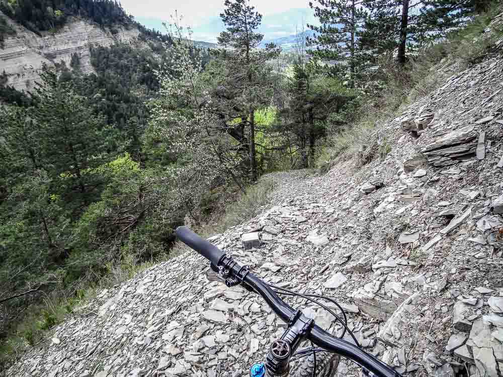 #16 Col de Georges : Un peu de cailloux Col de Georges : Un peu de cailloux
