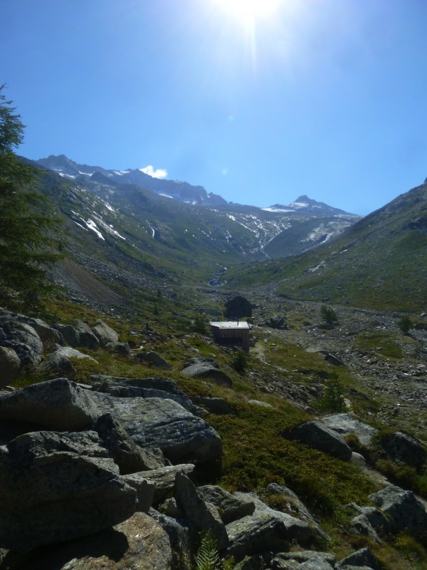 #7 Almagelleralp : 1er refuge et fin du roulage ! Almagelleralp : 1er refuge et fin du roulage !
