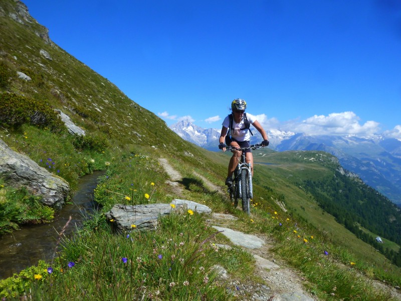 #8 Bisse du Heido : vue arrière sur le Gibidumsee et pass Bisse du Heido : vue arrière sur le Gibidumsee et pass