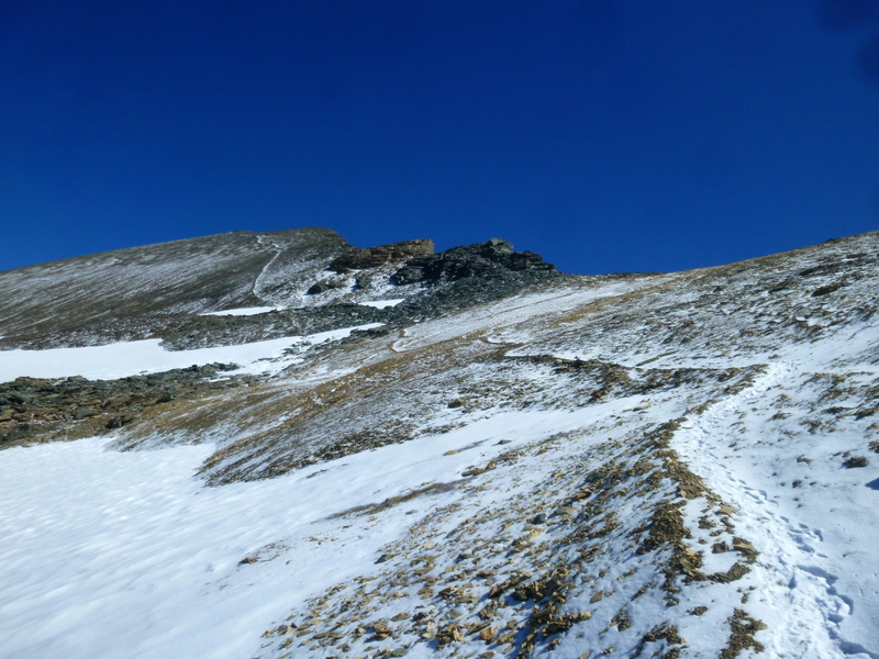 #19 sous le Barrhorn : l sous le Barrhorn : l'orage de la nuit a laisser quelques flocons!